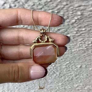 Vintage turning pendant necklace